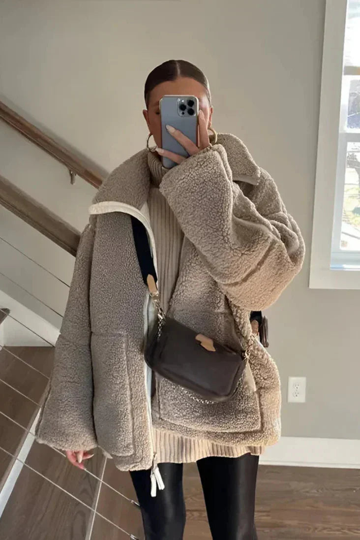 Kaja™ teddy plášť – Měkký & nadčasový